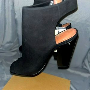 Zara Ankle Boot size 7.5 in black